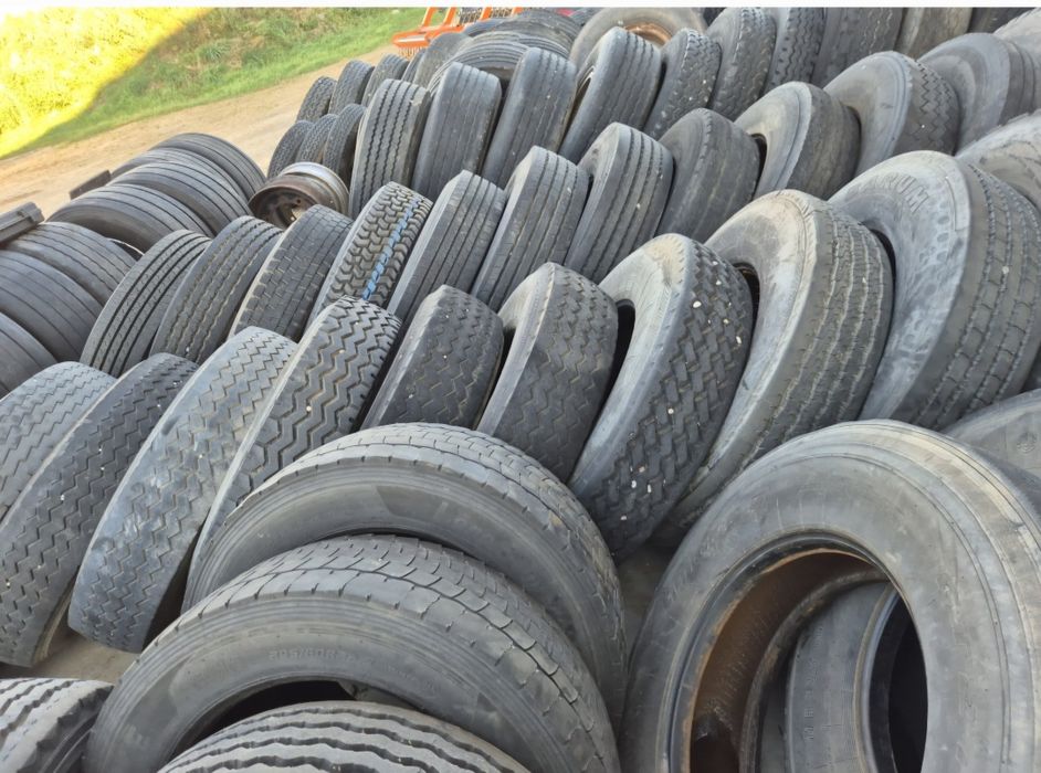 Oddam opony 11 R22.5 bezdętkowe, sprawne, przyczepa