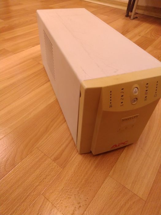 APC Smart-ups 700