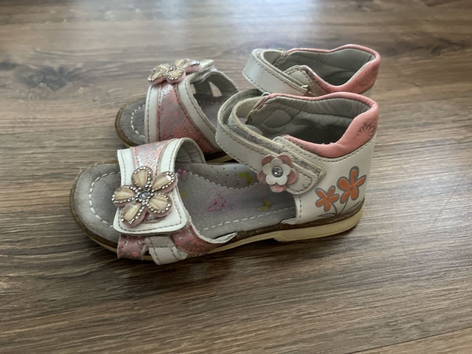 Босоніжки 28 розмір