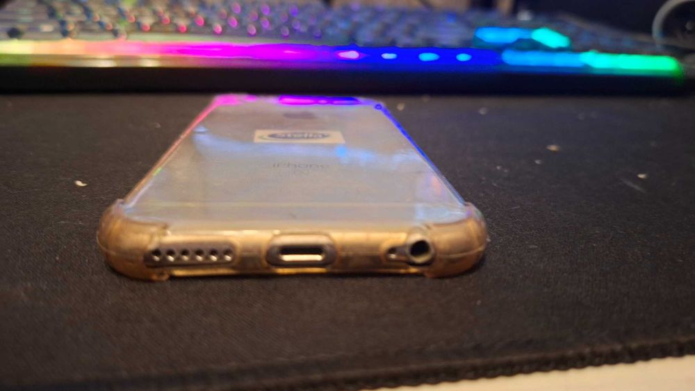 USZKODZONY Apple iPhone 6s 64 GB - Nie wykrywa karty SIM