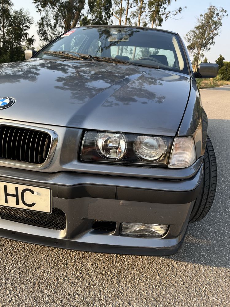 BMW 318tds sedan