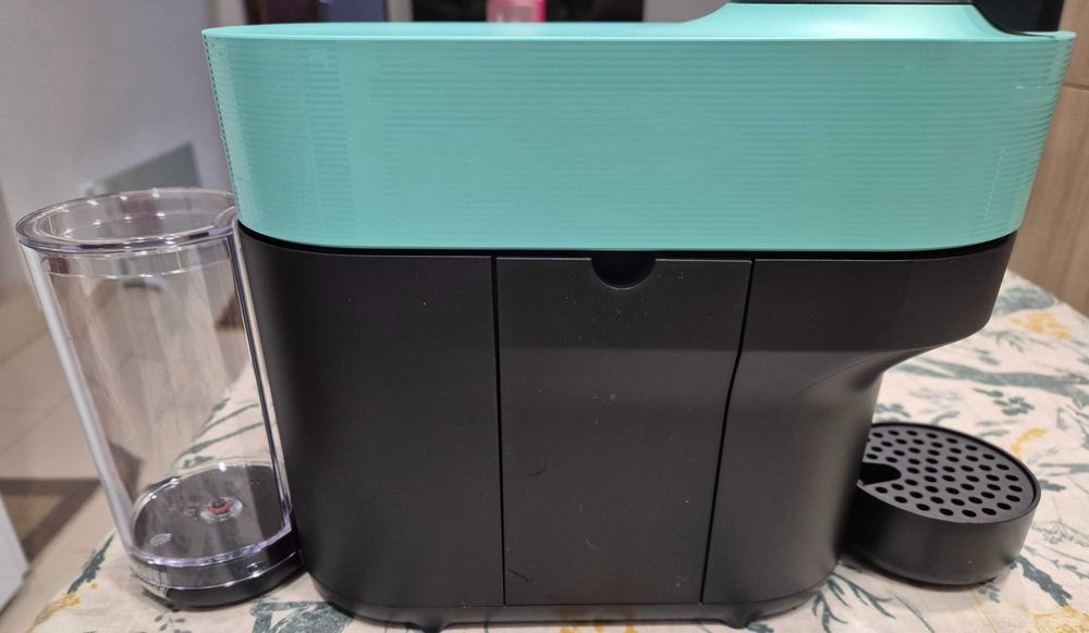 Máquina Nespresso Vertuo Pop