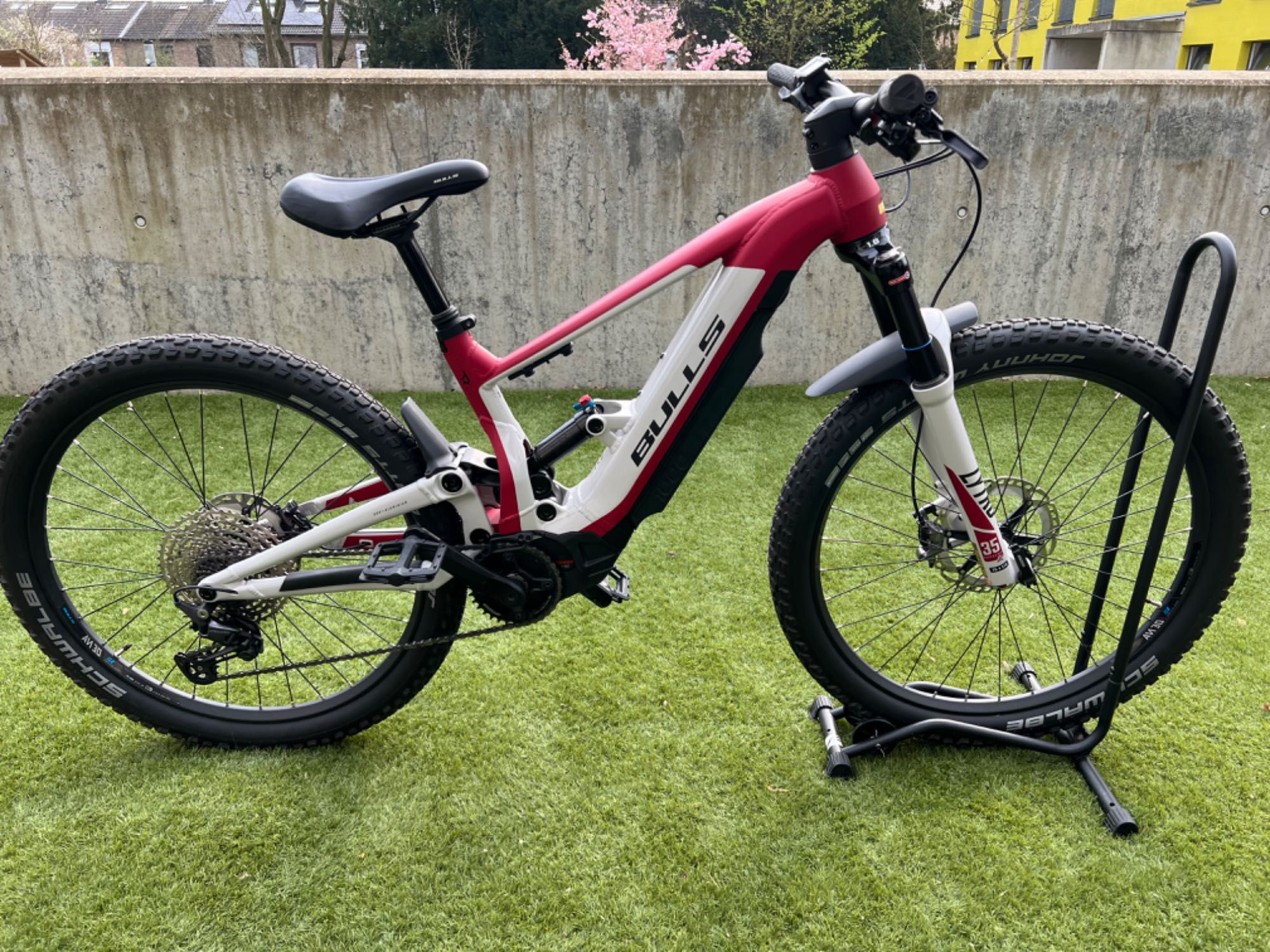 E-bike Bulls E-Stream EVA TR2 E-BTT Fully 27,5" 39 ст