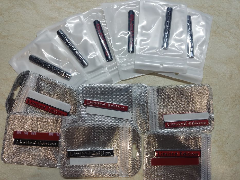 Шильдик логотип Значок эмблема Лейба QUATTRO Кватро Ауди.