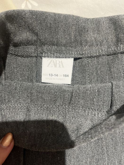 Saias zara girl plissadas