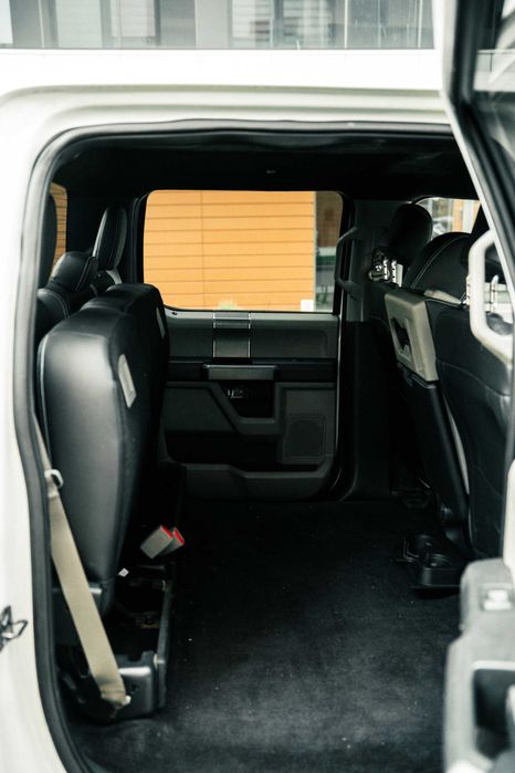 Wynajem Ford F-150 (wynajem bez kaucji) Wypożyczalnia Samochodów