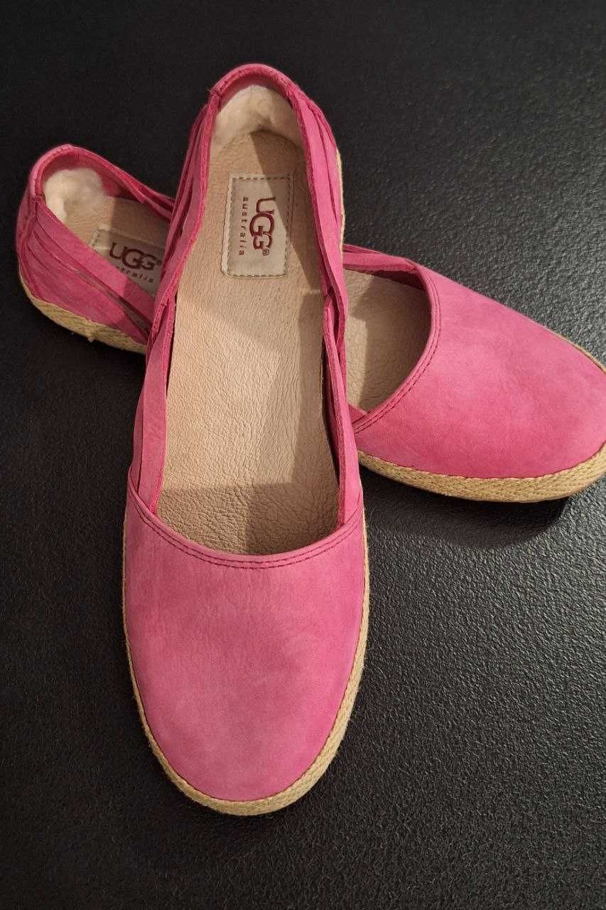 Мокасини UGG нові розмір 40/26см
