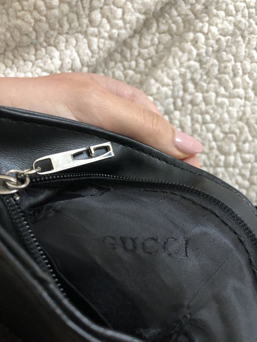 Mala Gucci semi nova