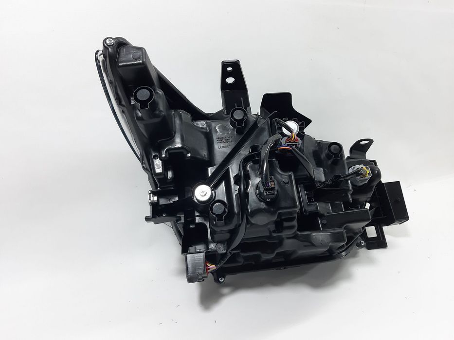 Фара передня ліва Mazda СХ-5 2022-2024 KPF1-51-041C  (KPF151041C)