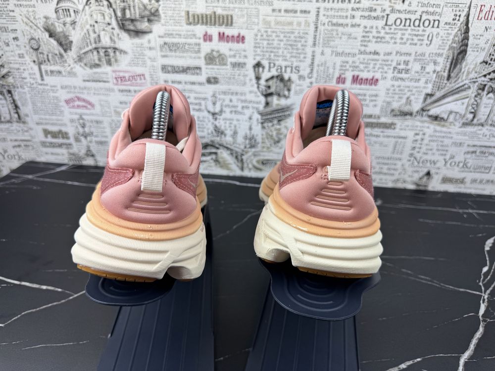 Оригінал Розмір 40 Кросівки Hoka One One Bondi 8 Взуття
