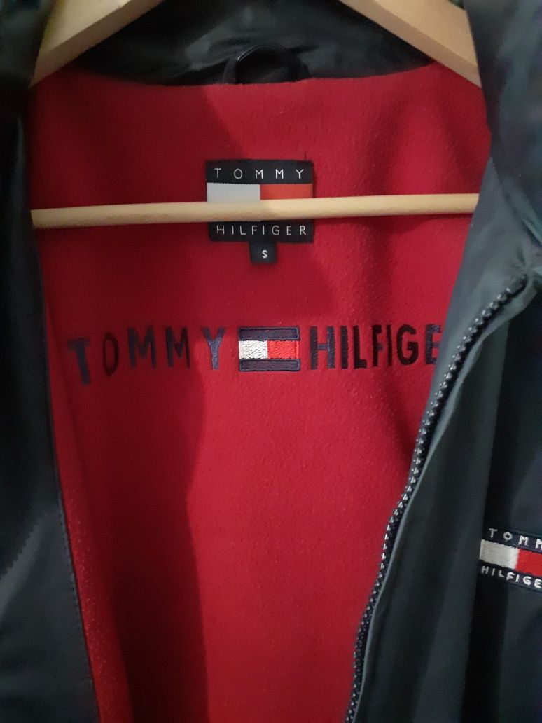 Casaco Tommy Hilfiger Tamanho S Europeu