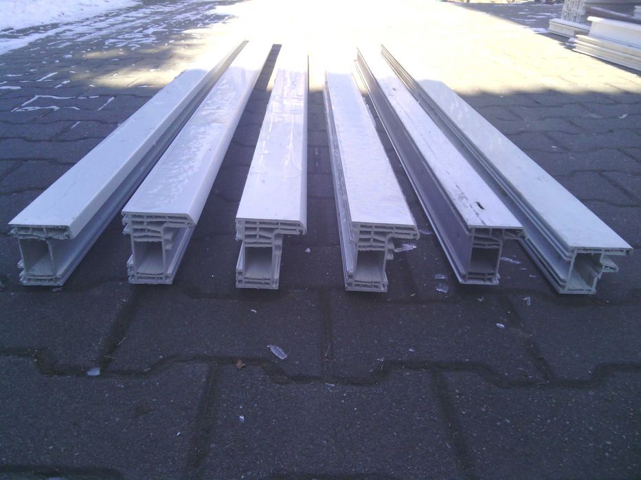 Słupki ogrodzeniowe plastikowe 160-274cm