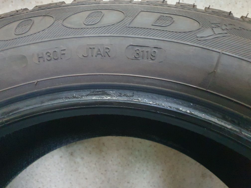 Goodyear Vector 4Seasons 205/55R16