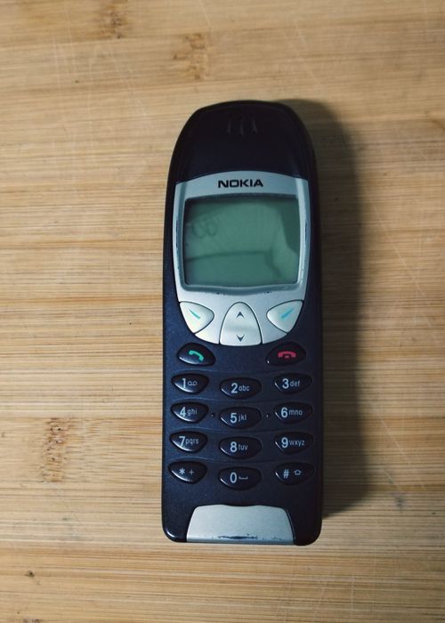 Telemóvel Nokia 6210