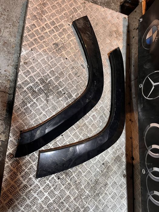 Jeep grand cherokee wk2 listawa na blotnik srt