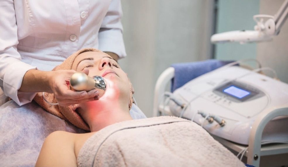 Косметолог. Електропорація, мікроструми. КПІ