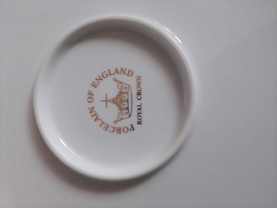 Комплект порцеляновий, фірмовий (Англія)