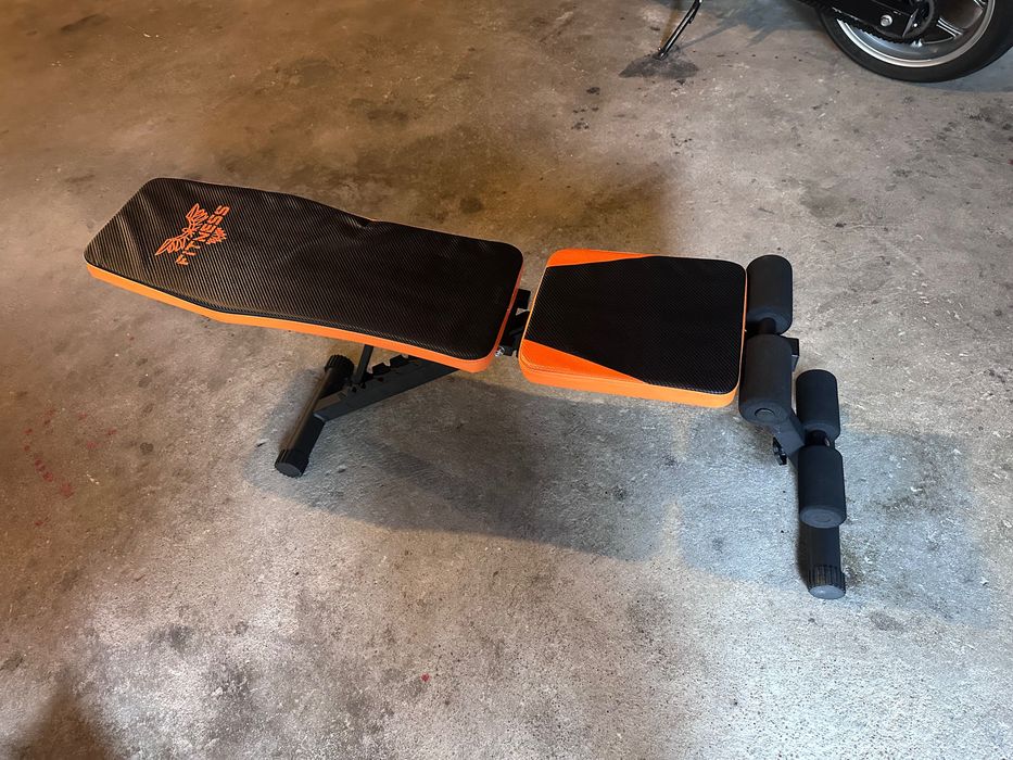 Banco de ginásio articulado +jogo de alteres de 20kg