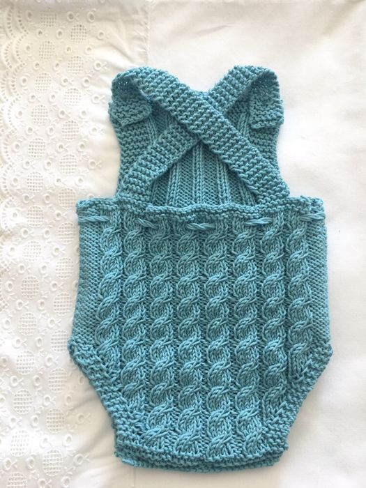 Fofos novos, feitos a mão em tricot.