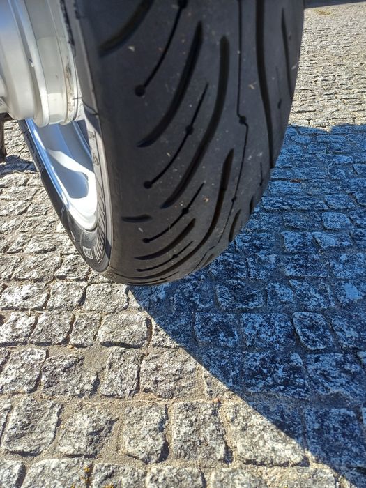 Honda Deauville NT 700 com ABS