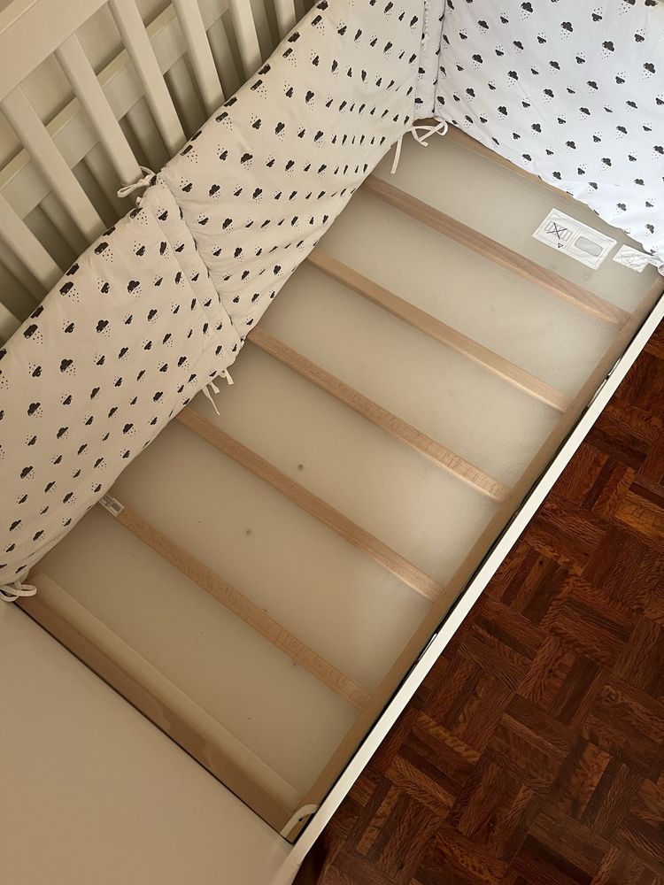 Berço bebê com colchão