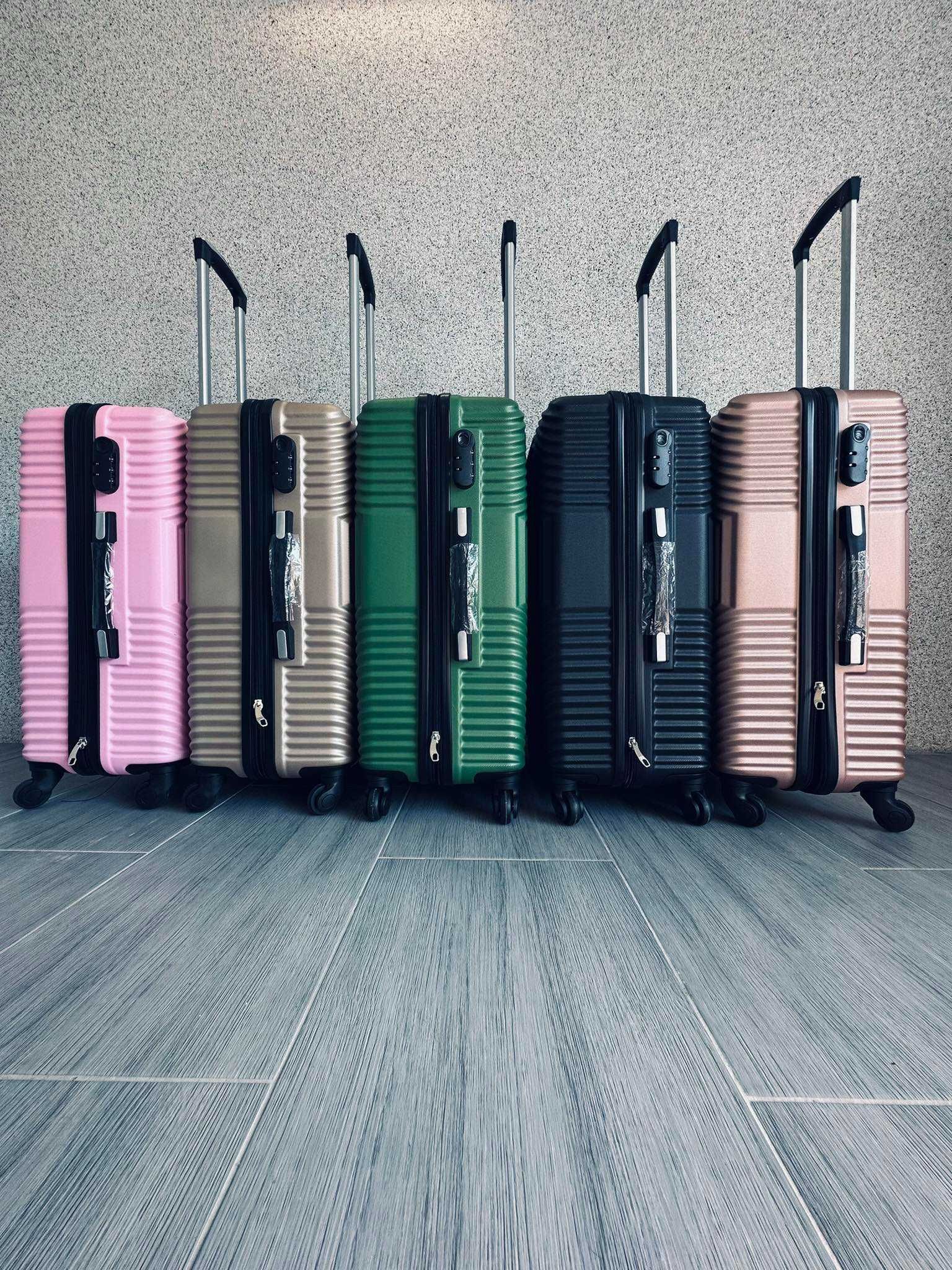 Nowa walizka / walizki/ bagaż - wielka wyprzedaż!