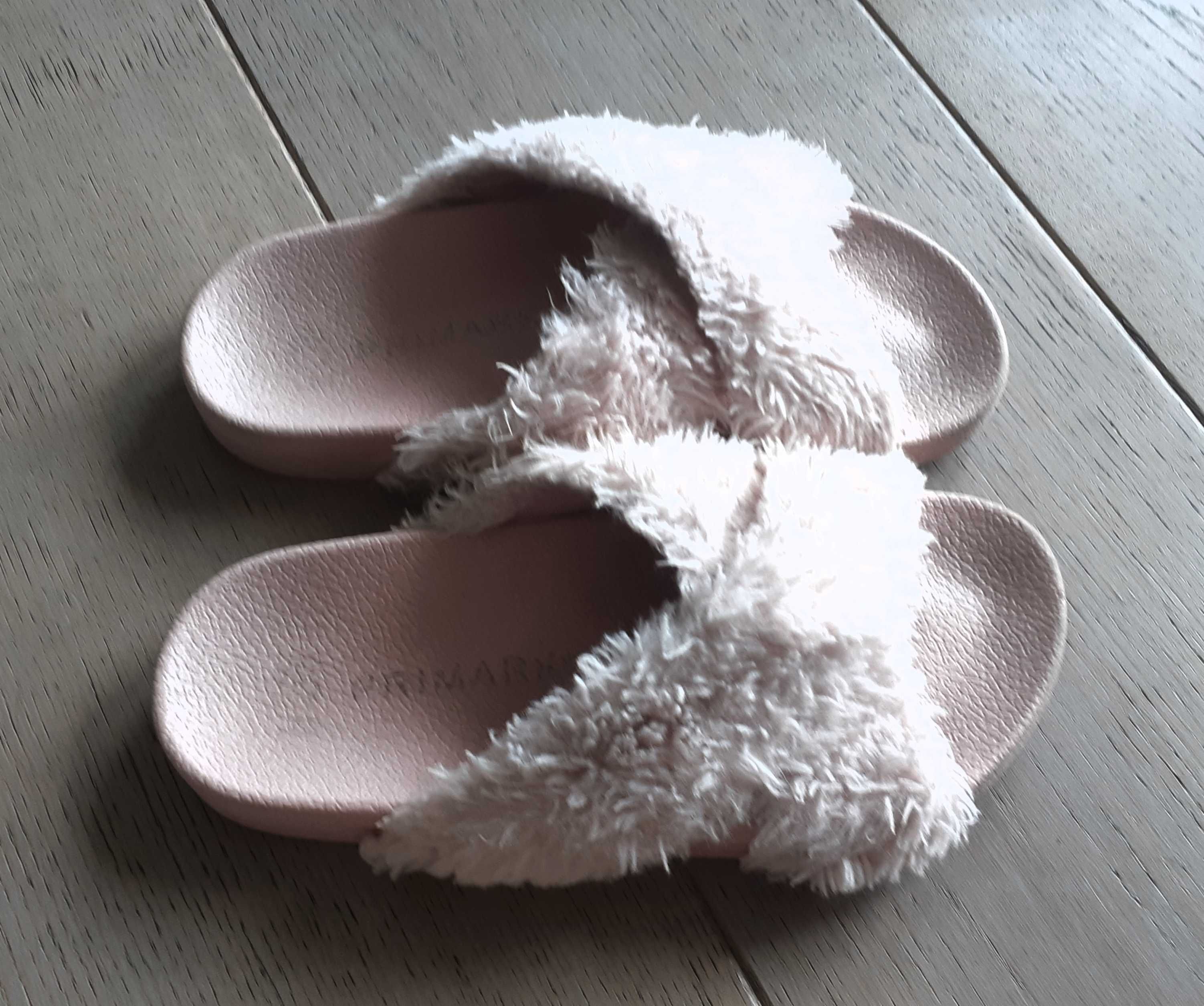 klapki kapcie z futerkiem dla dziewczynki PRIMARK rozmiar 32