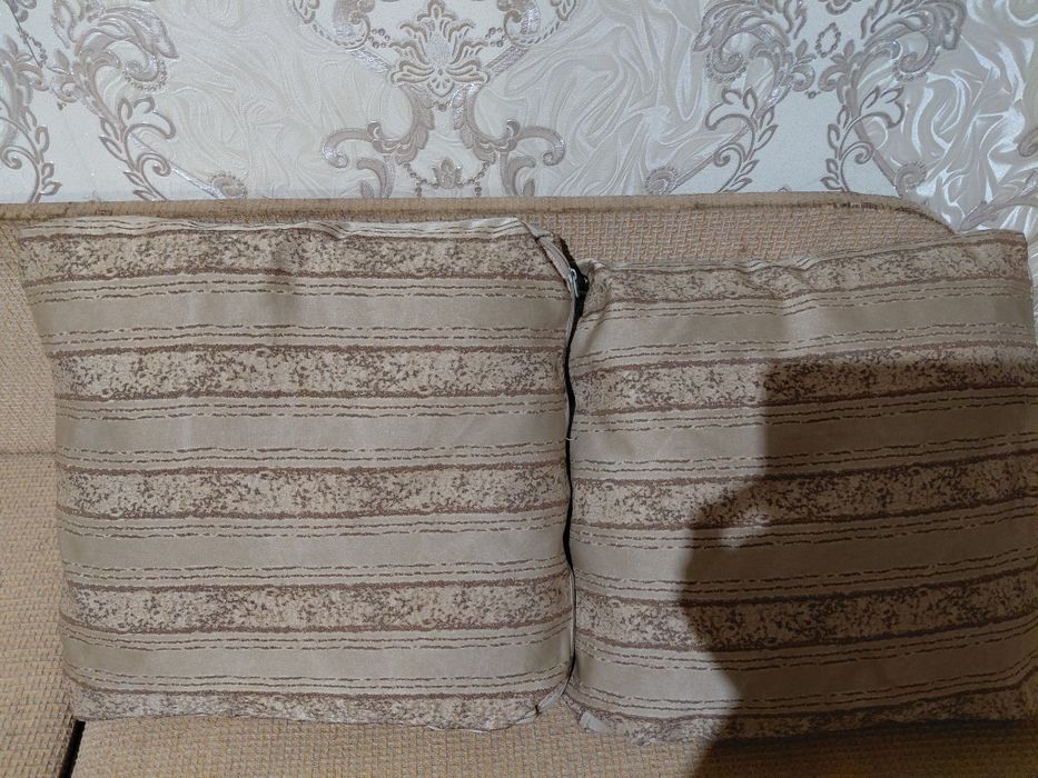 Подушка   эконом 40х40