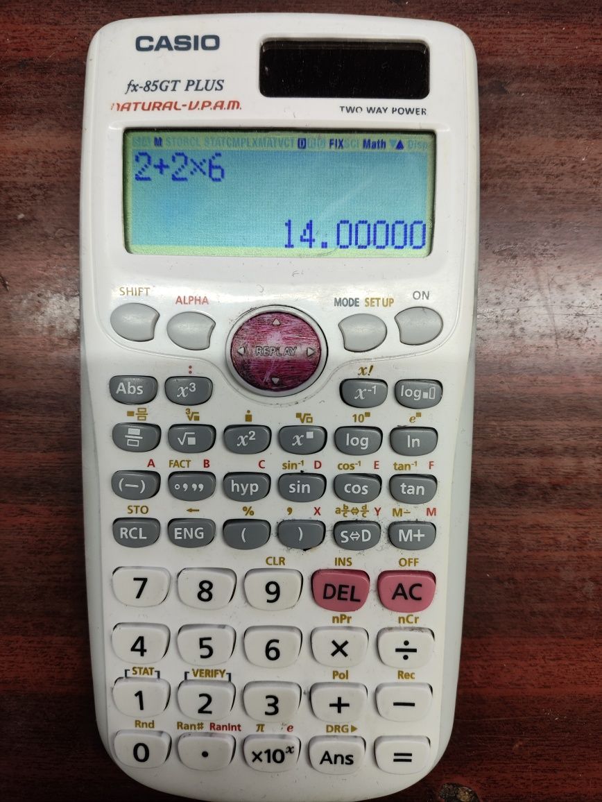 Калькулятор Casio fx-85GT Plus