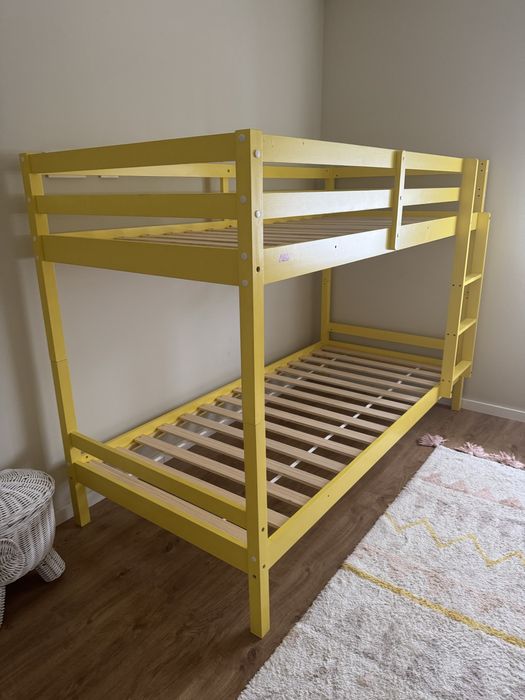 Beliche amarelo como novo 90x200 com colchoes Ikea