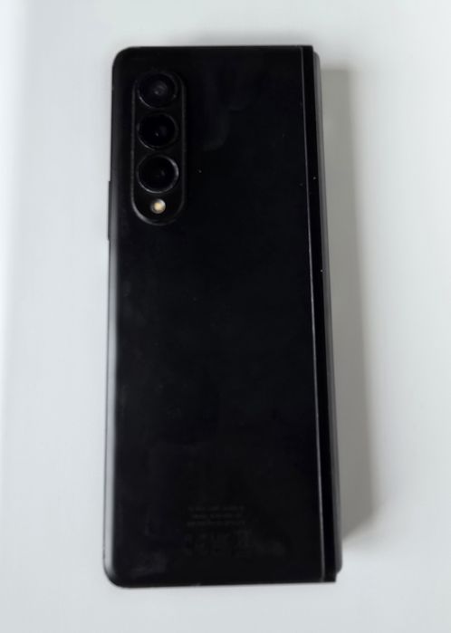 Продам Samsung Z Fold 3. 12/256