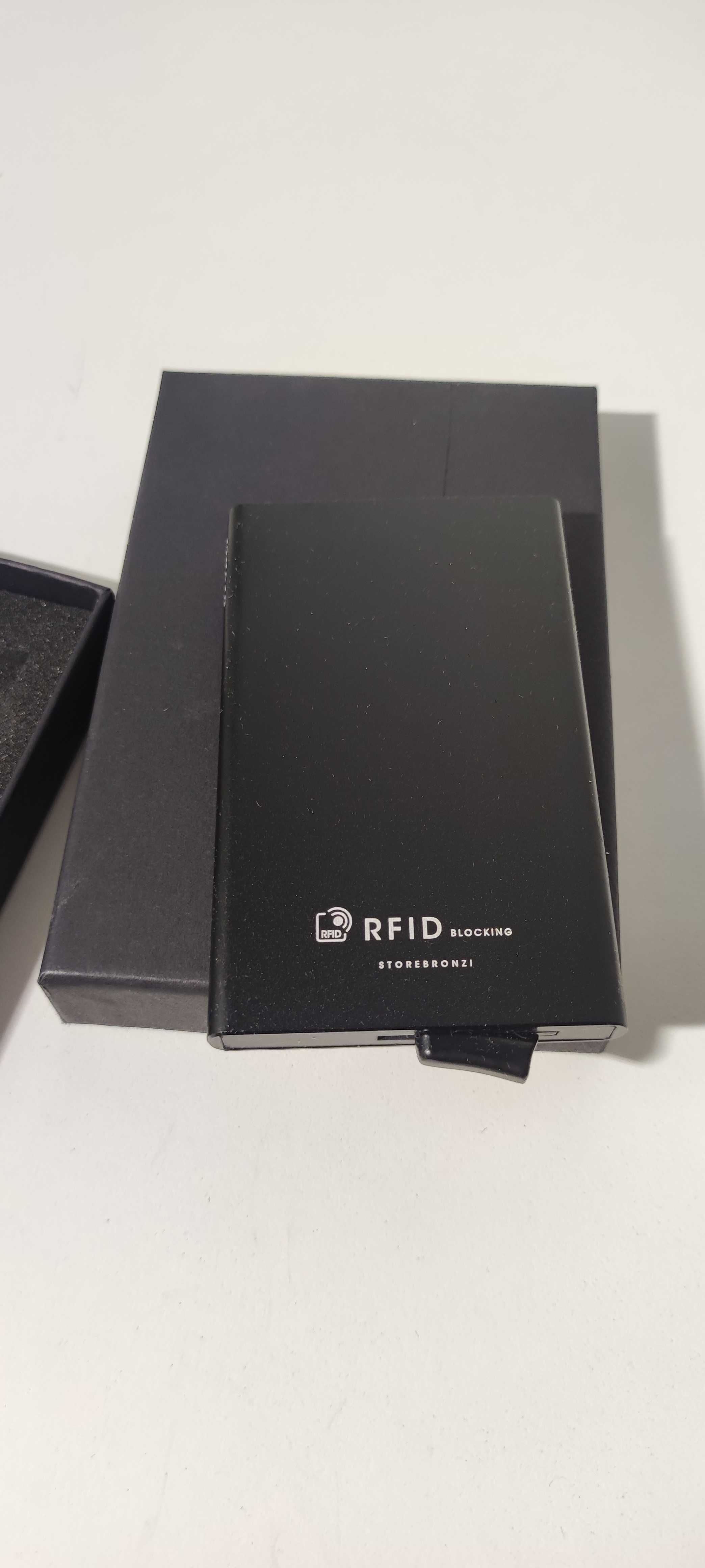Etui na karty czarne stop aluminium