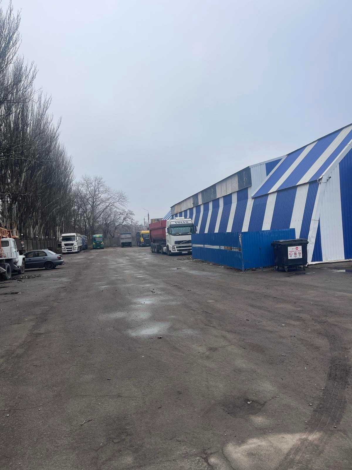 Продам склад 890 м .кв. , зем. ділянка 0,4 га, 75000у.е.