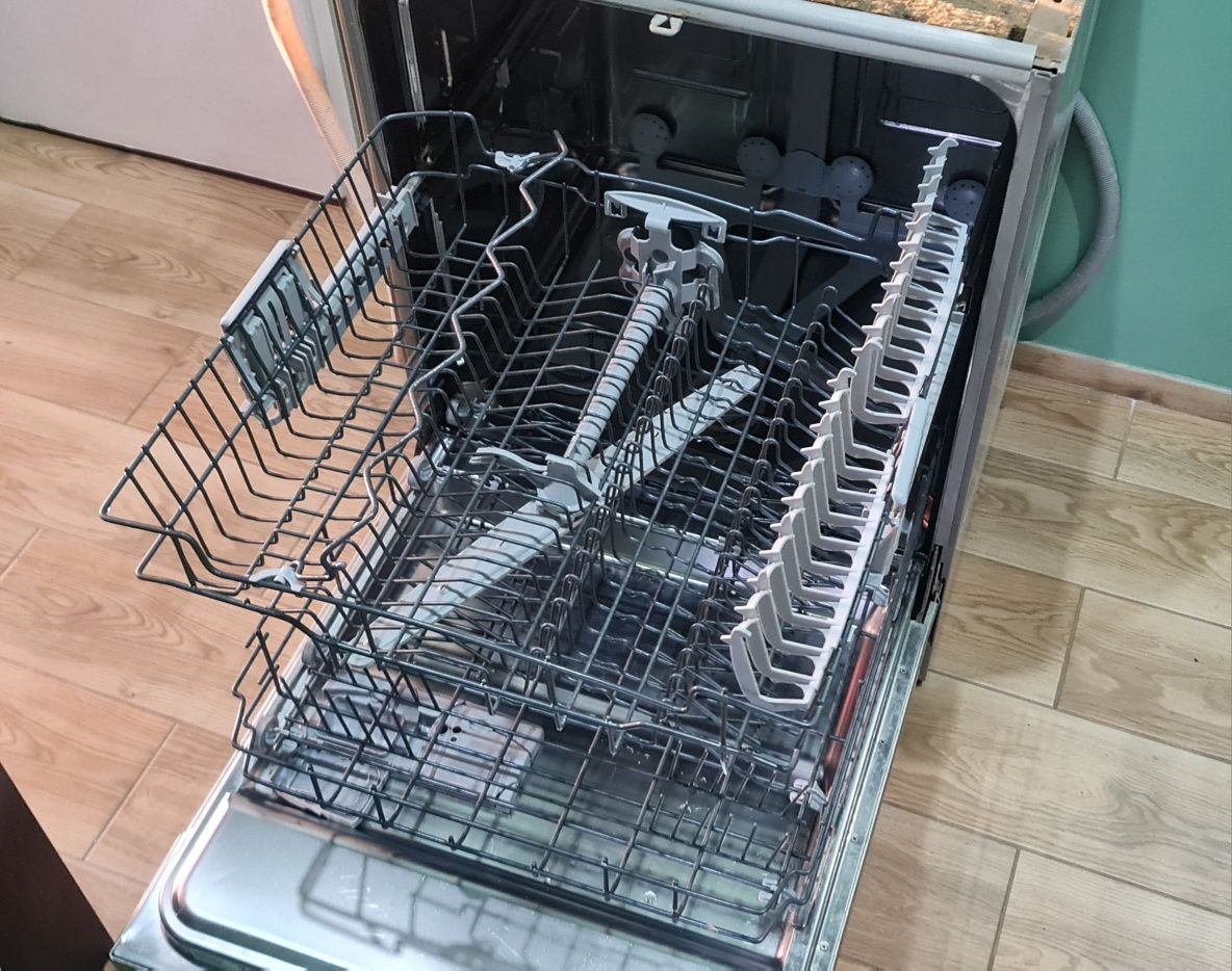 Zmywarka Whirlpool ADP 6839 uszkodzona, CZYTAĆ OPIS