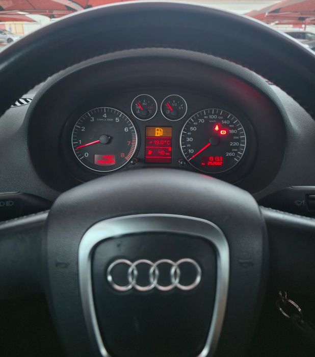 Audi A3 vende-se