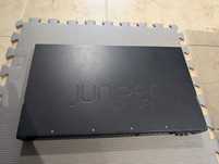 Switch Juniper EX2200-24T-4G + uszy rack