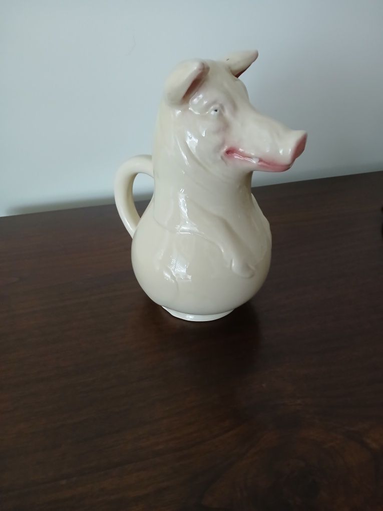 Caneca antiga, em muito bom estado.