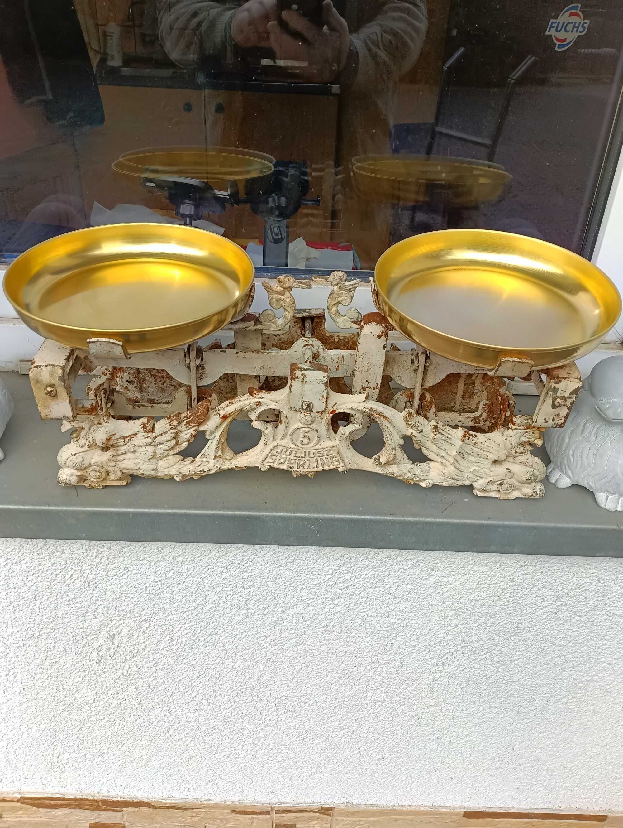 Waga szalkowa Sperling -Gryfy 1946 rok . Tarowniki i szalki mosiężne.
