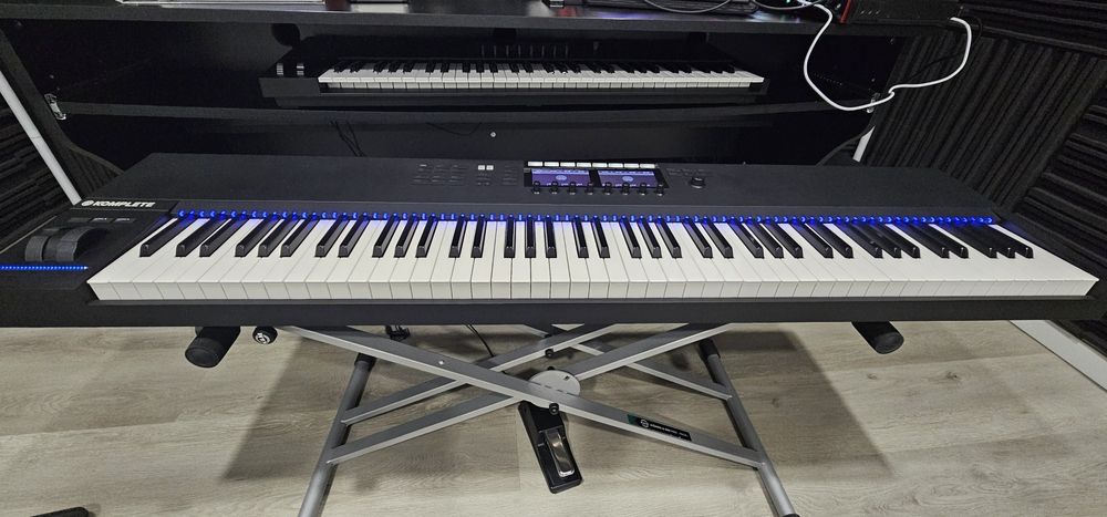 Native Instruments - Komplete Kontrol MK2