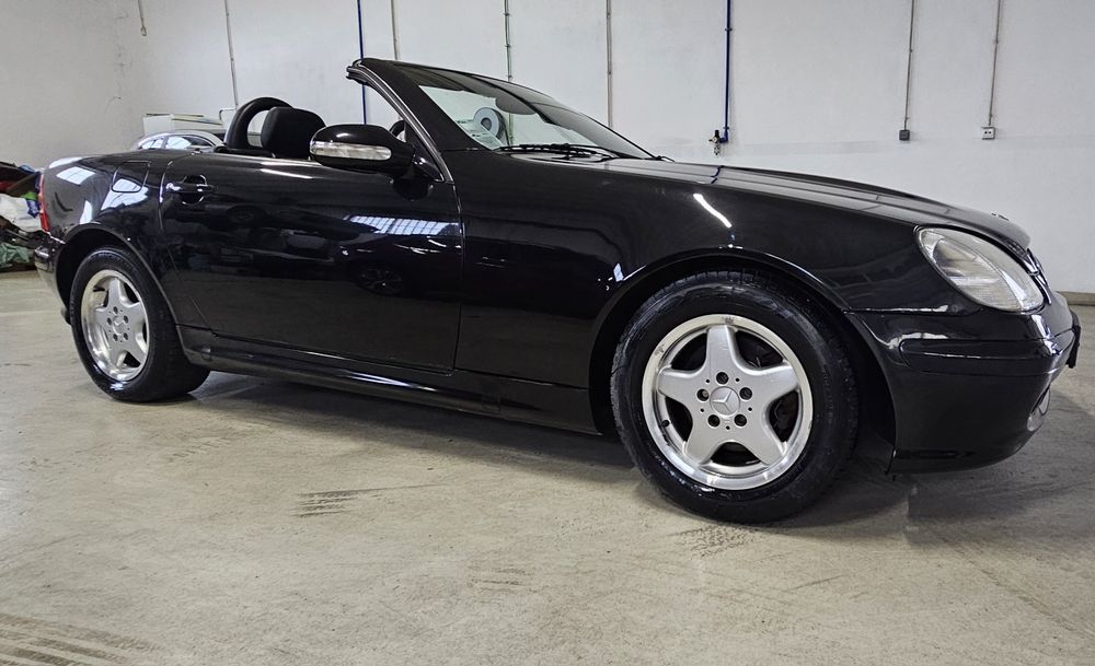 Mercedes SLK 200 rigorosamente novo poucos kms 01