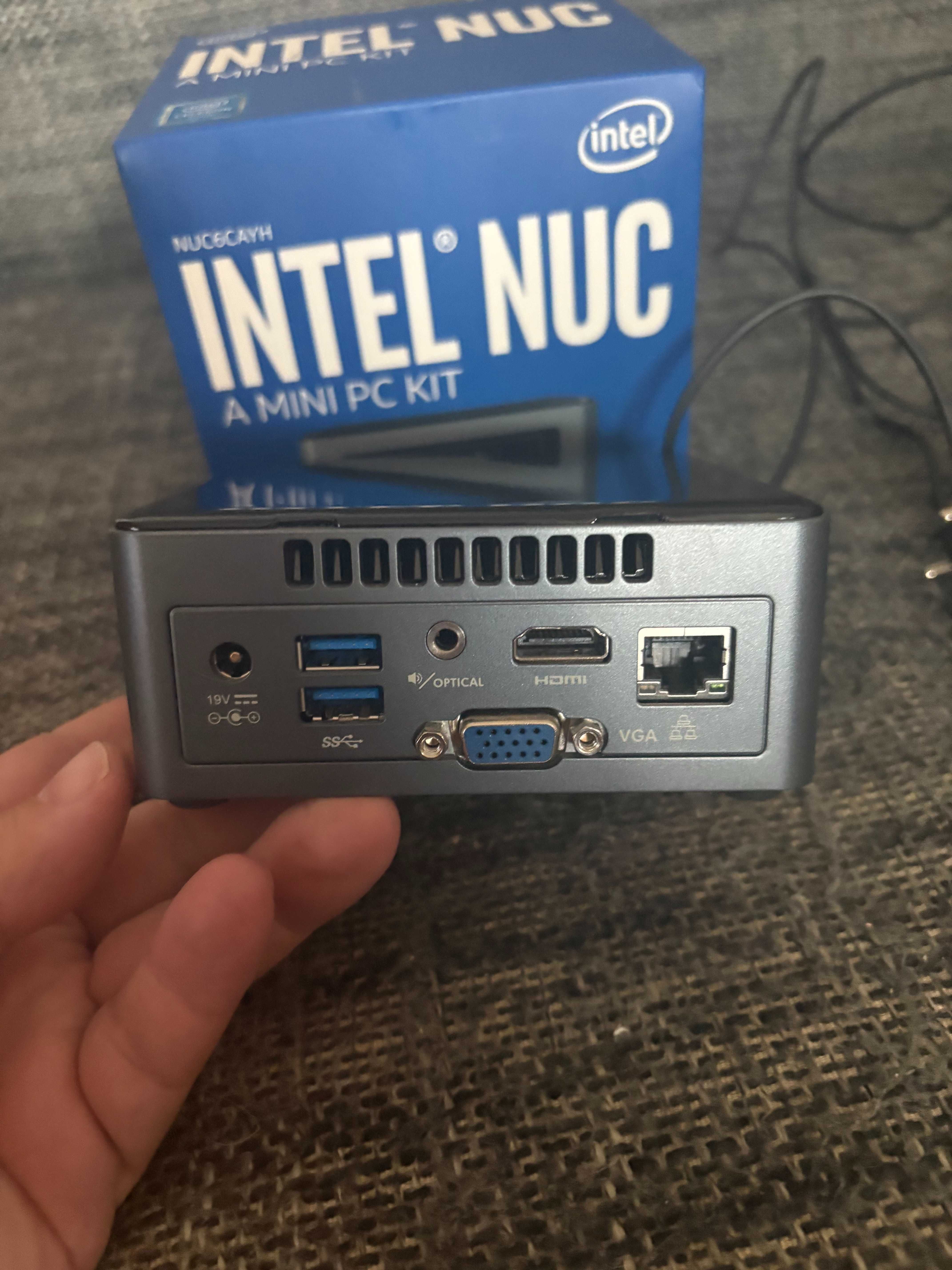 NUC Intel mikrokomputer Windows jak nowy komplet tanio