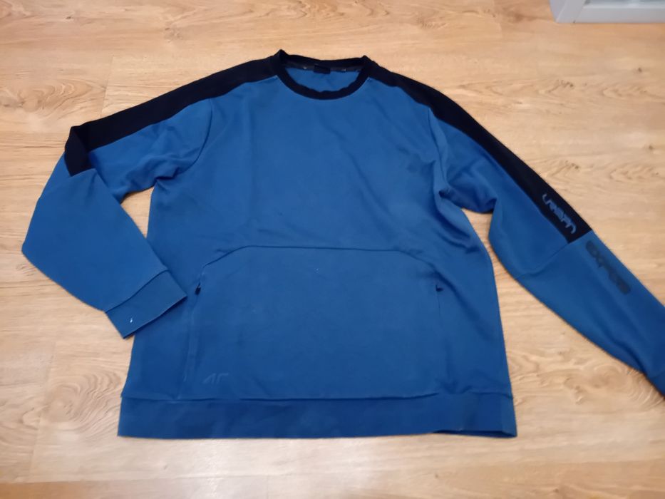 Męska bluza XL 4F, stan jak na zdjęciach,  widać ślady użytkowania,  w