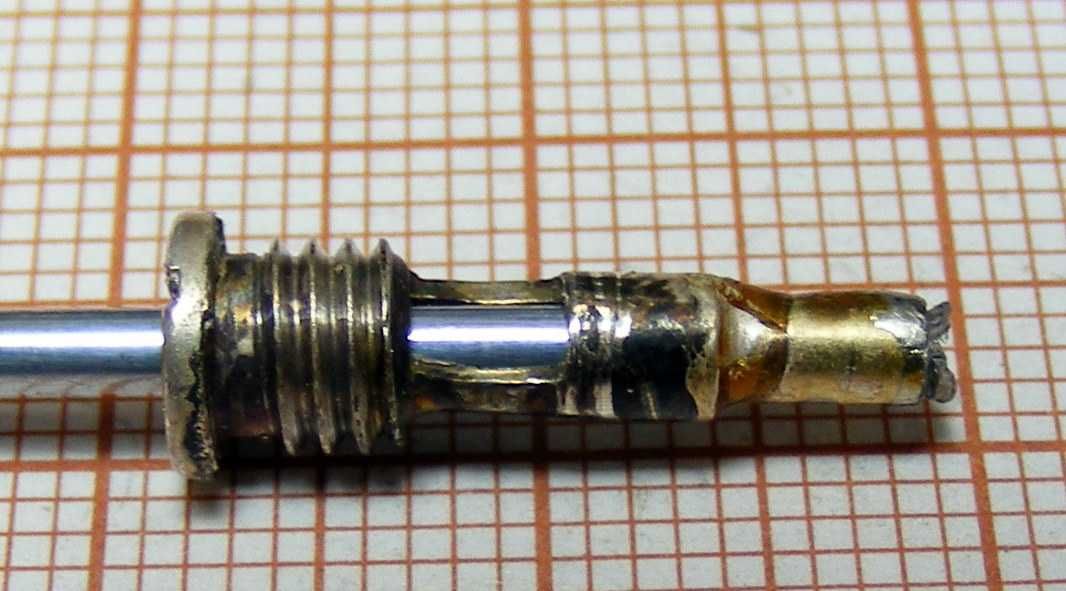 Złącze srebrzone DAMSKIE na pin fi-2mm komputera ODRA -cena 50 sztuk