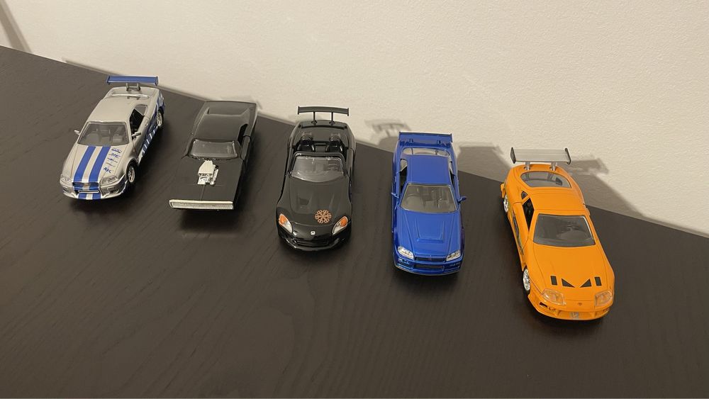 Vendo carros da coleção Fast and Furious 1/32 do correio da manhã.