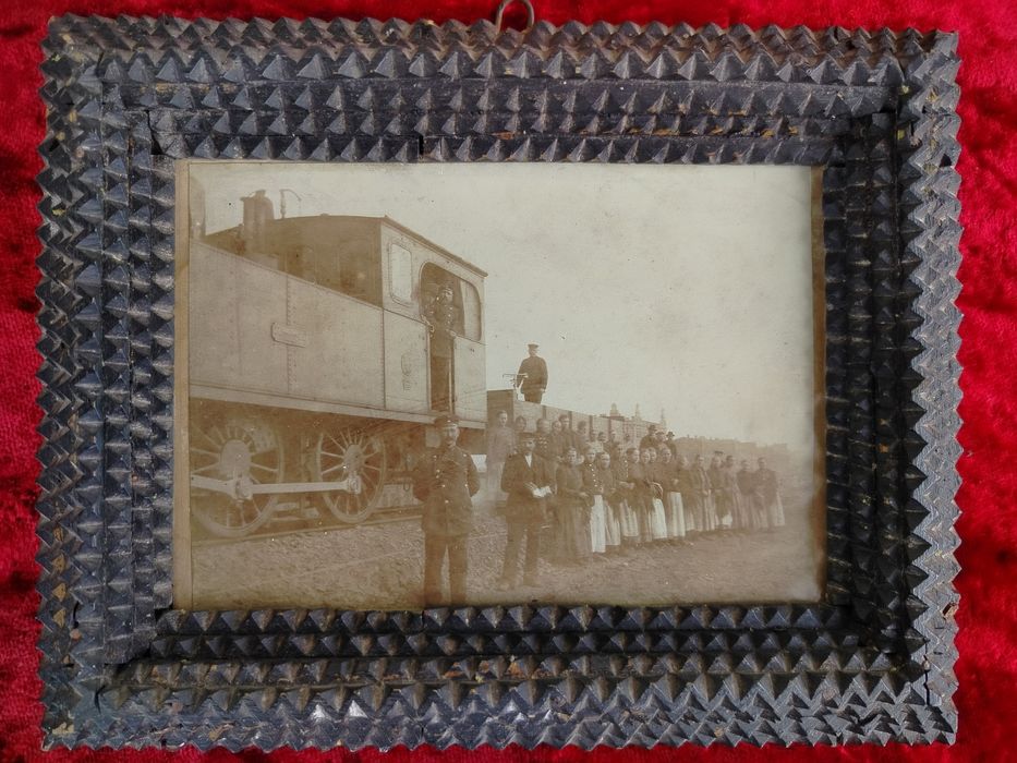 Stare ciekawe zdjęcie żołnierzy prusy pociąg Tramp art