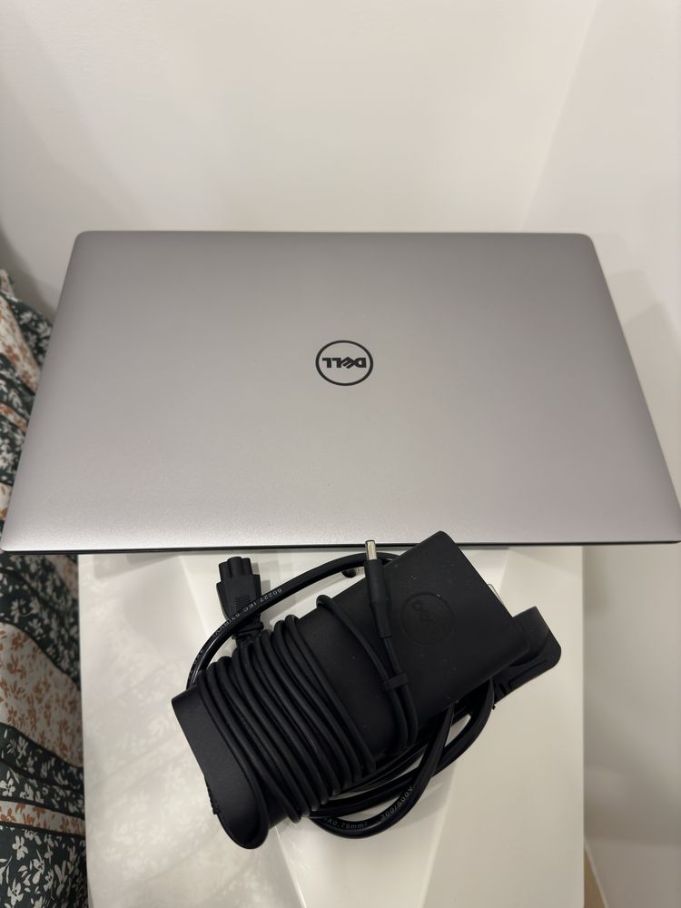 Portatil Dell XPS