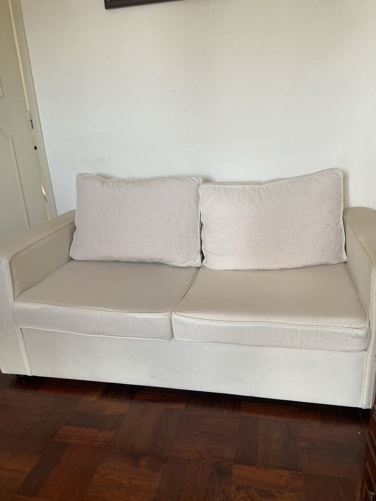Sofa cama e dois individuais