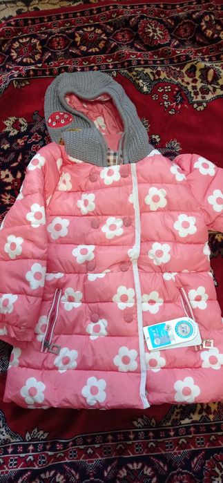 Продам куртку для дівчинки