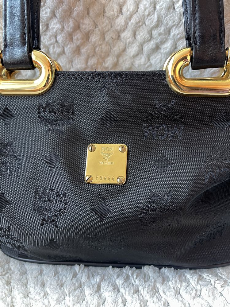 Шкіряні люкс сумки MCM Logogram і Fendi шопер