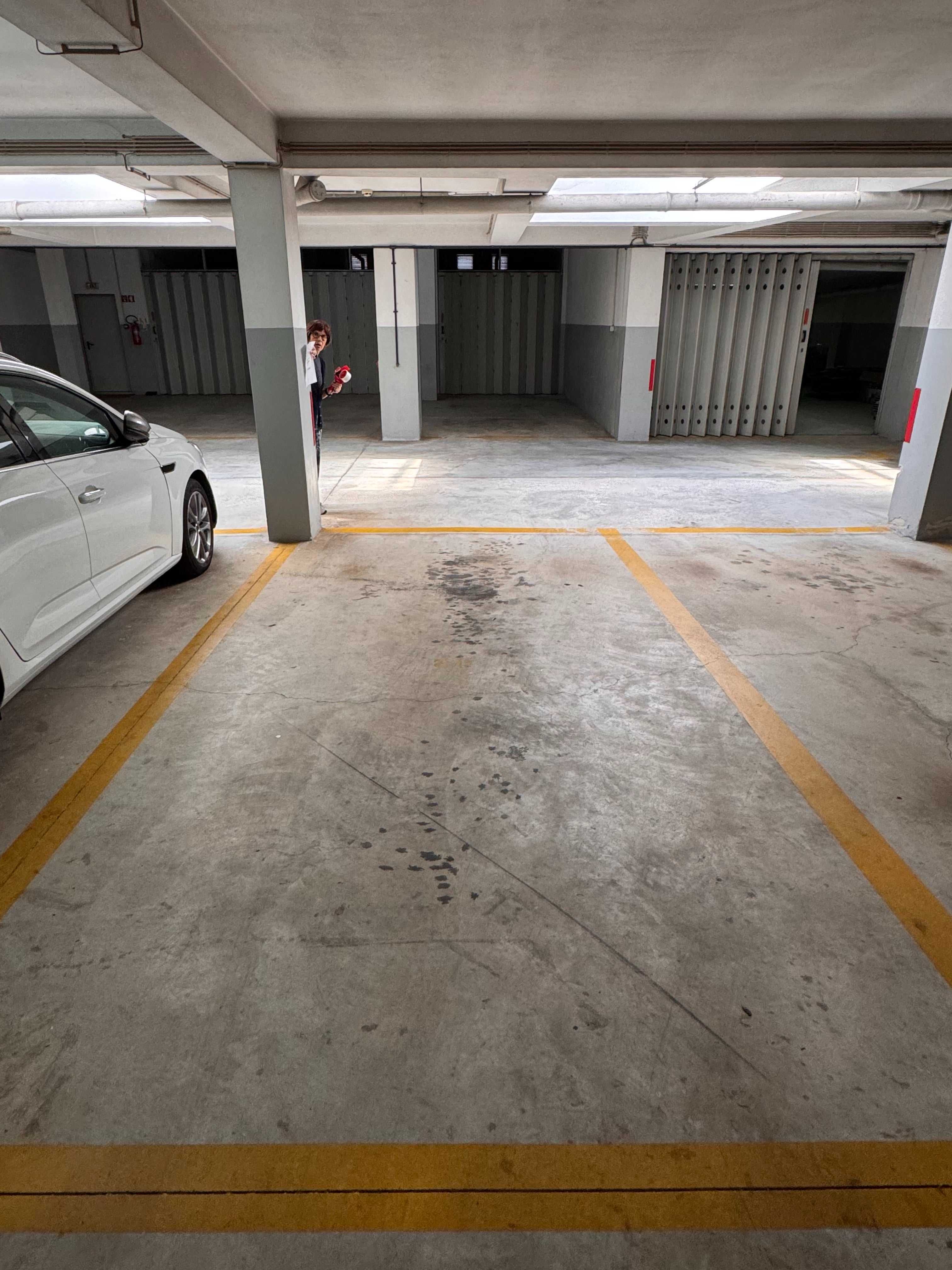 Arrenda-se Lugar de Garagem – Maia